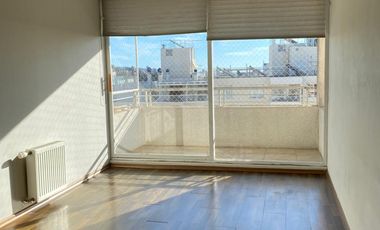 Se arrienda depto amplio  soleado plan de viña