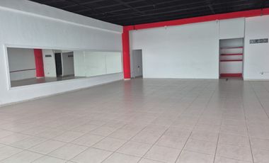 LOCAL EN CENTRO COMERCIAL EN RENTA EN SAN BERNARDINO TLAXCALANCINGO PUEBLA