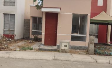 VENDO CASA  EN VILLA CLUB-CARABAYLLO