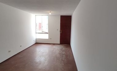 VENDO CASA  EN VILLA CLUB-CARABAYLLO