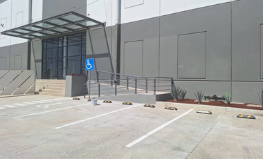 Bodega en renta dentro de parque Zona El Salto