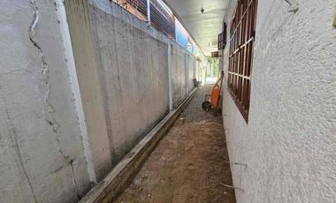 FOR SALE HOUSE AND LOT  IN BASAK MANDAUE NEAR PACIFIC MALL