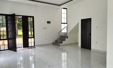 Rumah Bagus Jl. Kiwi Graha Raya Strategis Siaphuni