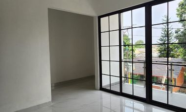 Rumah Bagus Jl. Kiwi Graha Raya Strategis Siaphuni