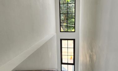 Rumah Bagus Jl. Kiwi Graha Raya Strategis Siaphuni