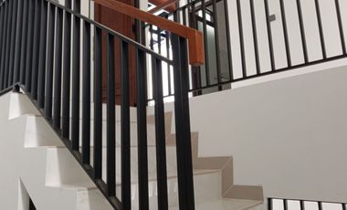 Rumah Mgn KODAU, SIAP HUNI 2 LANTAI Murah Mewah Townhouse Jatimekar Jatiasih Kota Bekasi Jual Dijual