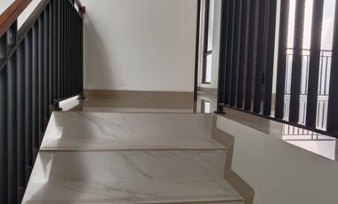 Rumah Mgn KODAU, SIAP HUNI 2 LANTAI Murah Mewah Townhouse Jatimekar Jatiasih Kota Bekasi Jual Dijual
