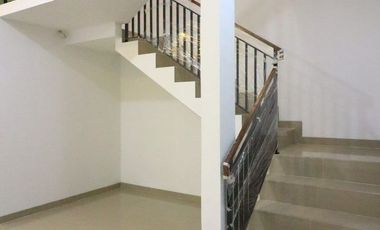 Rumah Mgn KODAU, SIAP HUNI 2 LANTAI Murah Mewah Townhouse Jatimekar Jatiasih Kota Bekasi Jual Dijual