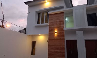 Rumah Townhouse Pan Jatiasih, READY SIAP HUNI 2 LANTAI Mewah Murah Jatiluhur Kota Bekasi Jual Dijual