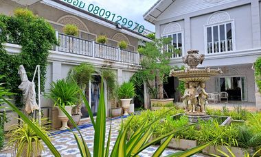 For sale: Luxury riverside mansion, Pathum-Samkok-Sena Road, Pathum Thani, over 2 rai, with custom-made luxury furniture throughout the house