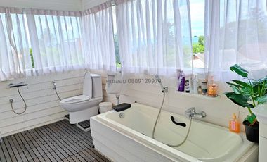 For sale: Luxury riverside mansion, Pathum-Samkok-Sena Road, Pathum Thani, over 2 rai, with custom-made luxury furniture throughout the house