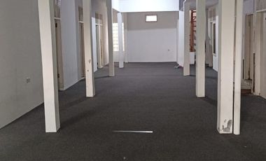 DIJUAL/DISEWAKAN RUMAH KANTOR LOKASI STRATEGIS DI LODAYA BANDUNG