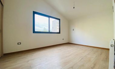 Casa En Venta En Vitacura. 5 Dormitorios, 5 baños