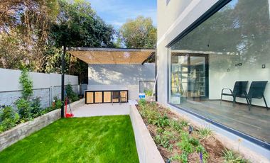 Casa En Venta En Vitacura. 5 Dormitorios, 5 baños