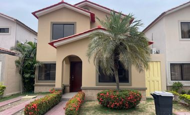 Venta Casa en Ciudad Celeste 4 dormitorios - Samborondón - C317