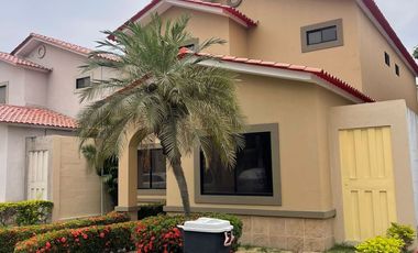 Venta Casa en Ciudad Celeste 4 dormitorios - Samborondón - C317