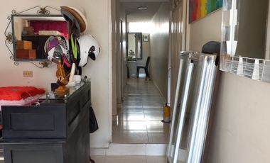 Vendo casa esquinera rentando, Lagos III