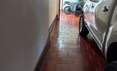 Vendo casa esquinera rentando, Lagos III