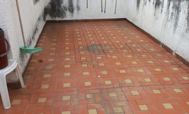 Vendo casa esquinera rentando, Lagos III