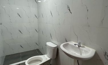 AMPLIA CASA EN VENTA - SAN JUAN DE MIRAFLORES