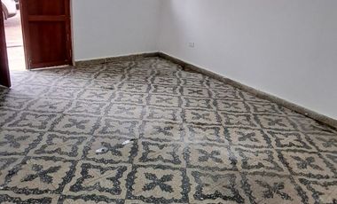AMPLIA CASA EN VENTA - SAN JUAN DE MIRAFLORES