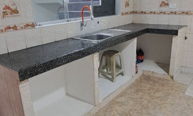 AMPLIA CASA EN VENTA - SAN JUAN DE MIRAFLORES
