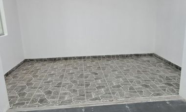 AMPLIA CASA EN VENTA - SAN JUAN DE MIRAFLORES
