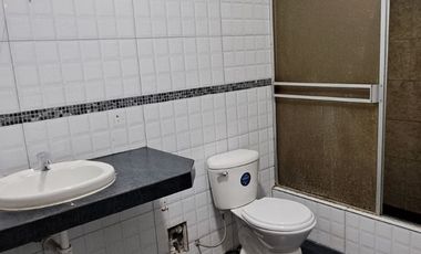 AMPLIA CASA EN VENTA - SAN JUAN DE MIRAFLORES