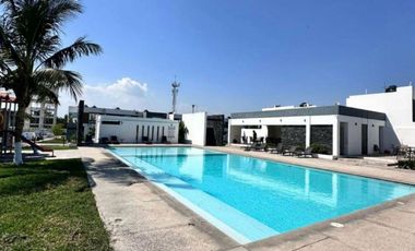 Casas en venta en Cluster con Alberca en Zona Industrial del Puerto de Veracruz