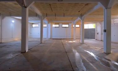 Bodega en renta sobre Mariano Escobedo en Loma Bonita