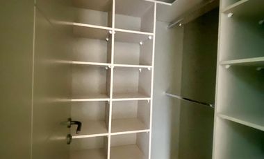 ARRIENDA ESTA HERMOSA CASA UBICADA EN QUILAMAPU, SECTOR APACIBLE Y TRANQUILO CON EXELENTE CONECTIVIDAD