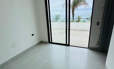 Departamento dúplex de 2 habitaciones frente al mar para estrenar