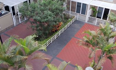 Dúplex Amoblado un Dormitorio 70m2 Cochera y Vista a la Calle en Alquiler en Miraflores