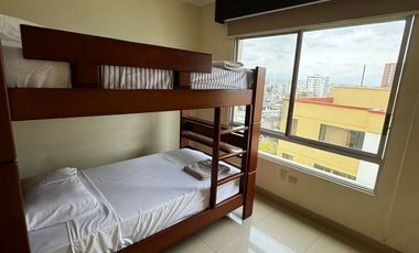 Apartamento Frente Al Mar de Oportunidad!