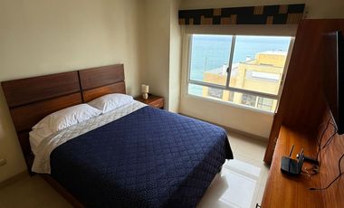 Apartamento Frente Al Mar de Oportunidad!