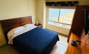 Apartamento Frente Al Mar de Oportunidad!