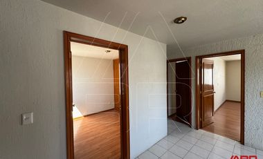 CASA EN VENTA EN ESQUINA EN ZONA VIRREYES
