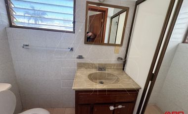 CASA EN VENTA EN ESQUINA EN ZONA VIRREYES