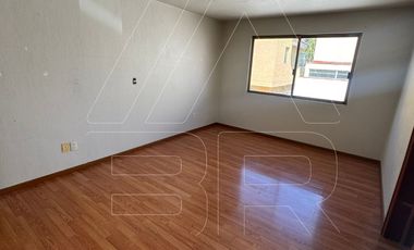 CASA EN VENTA EN ESQUINA EN ZONA VIRREYES
