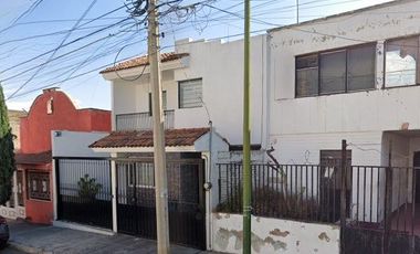 CASA EN VENTA FRACCIONAMIENTO SANTA MÓNICA, GUADALAJARA