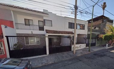 CASA EN VENTA FRACCIONAMIENTO SANTA MÓNICA, GUADALAJARA