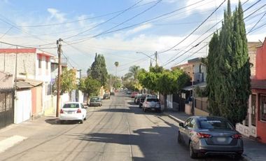 CASA EN VENTA FRACCIONAMIENTO SANTA MÓNICA, GUADALAJARA