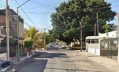 CASA EN VENTA FRACCIONAMIENTO SANTA MÓNICA, GUADALAJARA