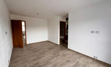 Casa en Renta en Lomas 4ta. Ideal para Oficina, clases de yoga, clases de baile incluso para SPA.