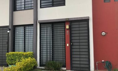 Hermosa Casa en Renta en Vista Sur