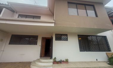 Casa en el sector Tejar 4 habitaciones