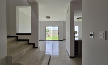 CASA EN VENTA CERCANA A PERIFERICO DE TORREON EN CIRCUITO PRIVADO