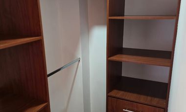 SE ARRIENDA APTO AV DE LOS ESTUDIANTES
