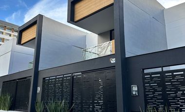 Casa en renta para estrenar en cerritos home pereira.