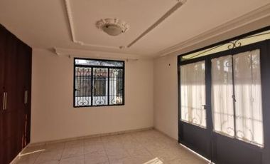 SE VENDE CASA DE DOS PISOS EN LA URBANIZACIÓN PRIMAVERA DE BUGANVILES, ORIENTE DE NEIVA